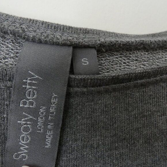 Sweaty Betty Gray Long Sleeve Top Colorful Striped Sleeves‎ size S - Picture 4 of 7